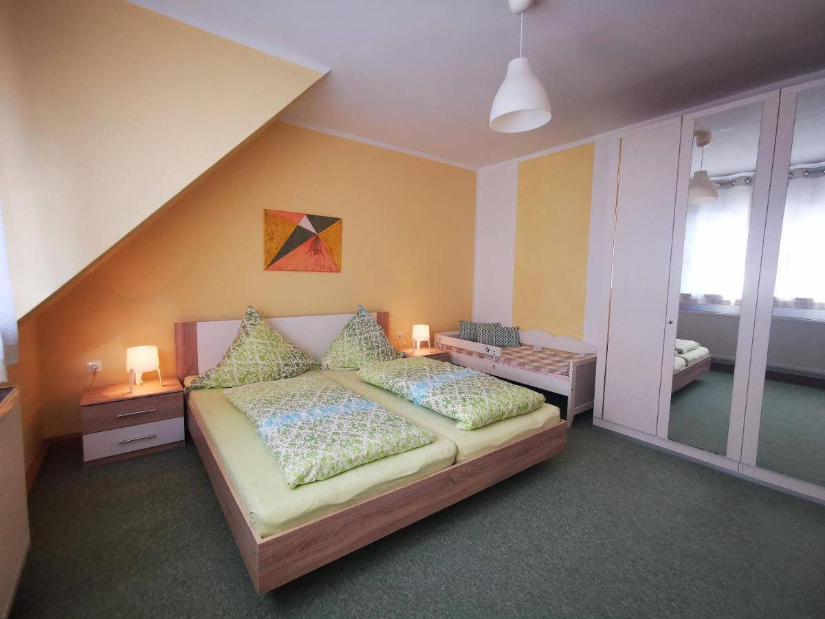 Apartment Zschorlau/erzgebirge 03771 479123 *
